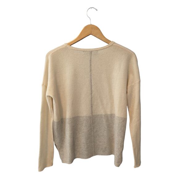360 Cashmere Sweater Crew neck White Ivory Grey Color block Size M Flawed - Picture 2 of 8